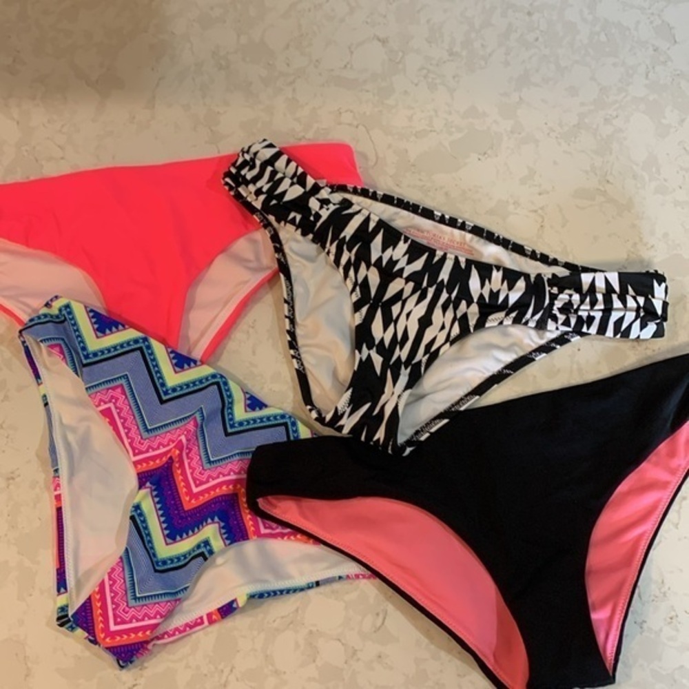 NWOT Victoria’s Secret Knockout Bikini Bottom + others Bundle XS NEVER WORN